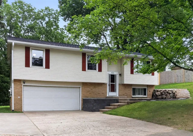 Photo 1 of Single family home for sale at 4950 Sparrow Ave, Kalamazoo, MI 49004 | MLS# 70549706 | Listing updated on 2026-09-05