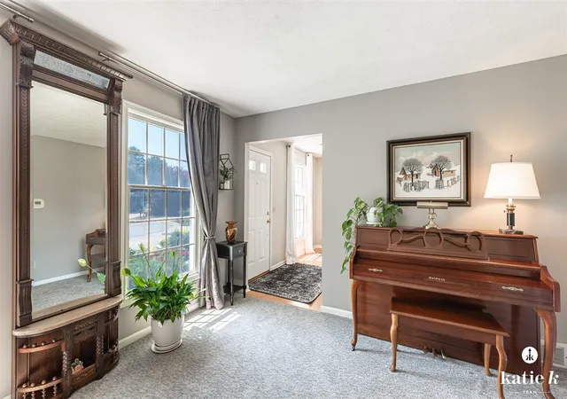 5th image of 1618 Blue Grass Ct, Grand Rapids, MI 49546 | MLS# 70484680