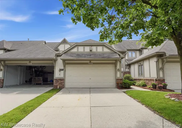 Homes for sale in Canton, MI | 42289 Saratoga Cir #8, Canton, MI 48187 | MLS# 61007168