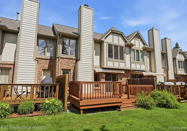 Homes for sale in Canton, MI | 42289 Saratoga Cir #8, Canton, MI 48187 | MLS# 61007168