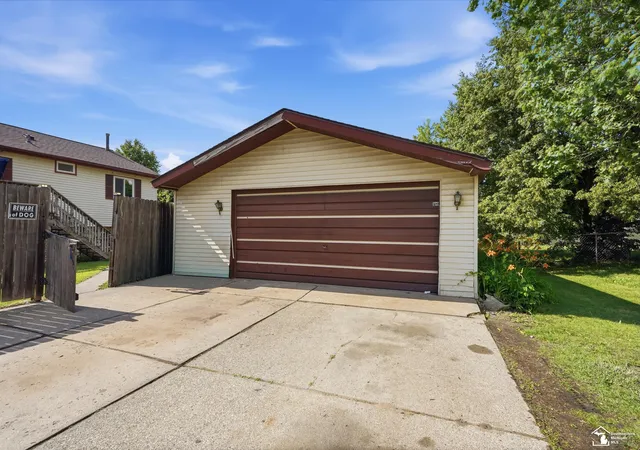 30th image of 24539 Westpoint Ave, Trenton, MI 48183 | MLS# 50213061