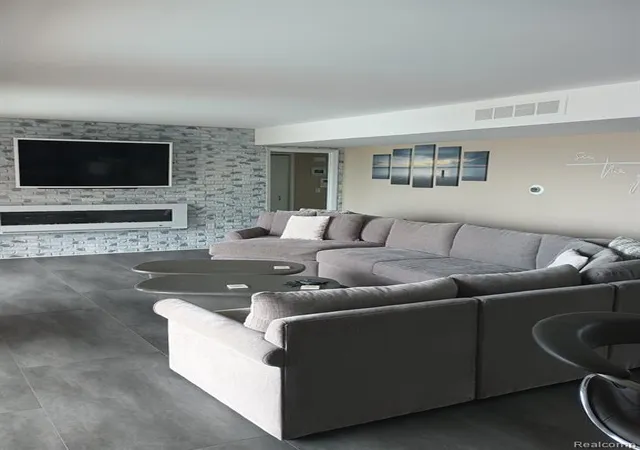 Photo 4 of Condo for sale at 34432 Jefferson Ave, Harrison Township, MI 48045 | MLS# 61006443 | Listing updated on 2026-09-04