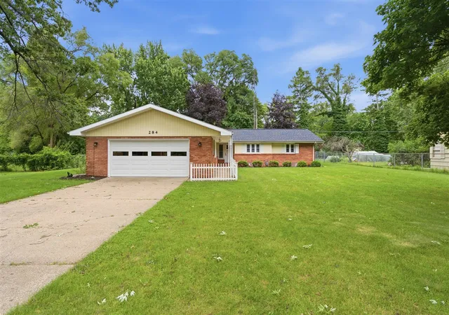 Homes for sale in Benton Harbor, MI | 284 Hoover Ave, Benton Harbor, MI 49022 | MLS# 70543672
