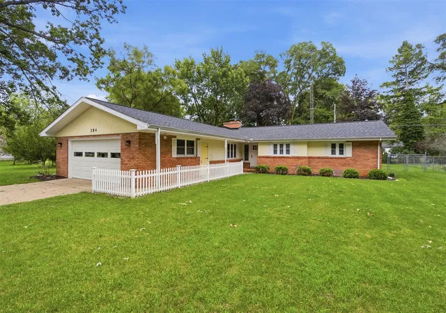 Homes for sale in Benton Harbor, MI | 284 Hoover Ave, Benton Harbor, MI 49022 | MLS# 70543672