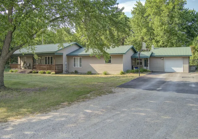 Homes for sale in Grawn, MI | 4793 E Duck Lake Rd, Grawn, MI 49637 | MLS# 80066670
