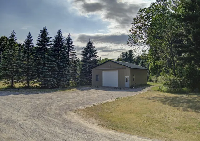 Homes for sale in Grawn, MI | 4793 E Duck Lake Rd, Grawn, MI 49637 | MLS# 80066670