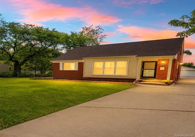 1st image of 19201 Bentler St, Detroit, MI 48219 | MLS# 61007215
