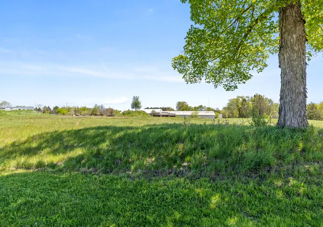 Photo 3 of Sale Pending at 792 Godfrey St, Lowell, MI 49331 | MLS# 70532903 | Listing updated on 2026-08-17