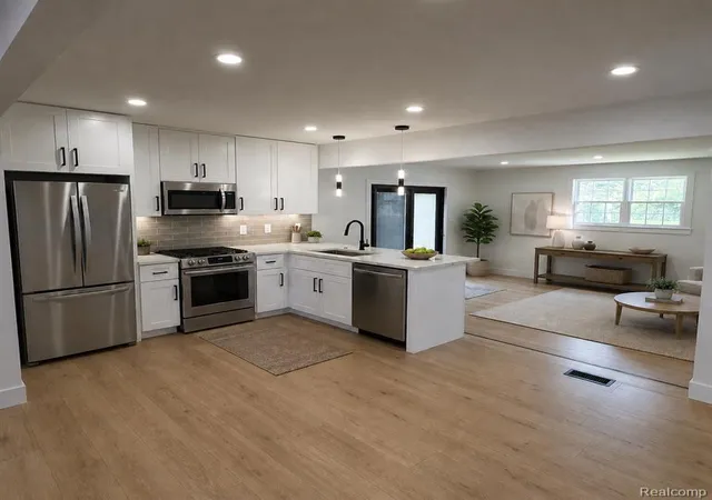 Photo 4 of Sale Pending at 22327 Gordon Rd, Saint Clair Shores, MI 48081 1676 | MLS# 61014308 | Listing updated on 2026-09-12