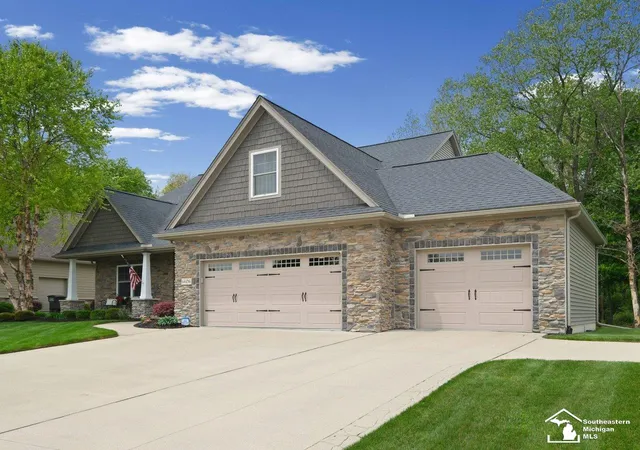 3rd image of 6606 Summerlyn Blvd, Lambertville, MI 48144 | MLS# 50208581
