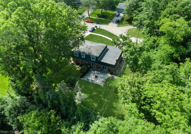 Homes for sale in Lathrup Village, MI | 26207 Meadowbrook Wy, Lathrup Village, MI 48076 | MLS# 61006942