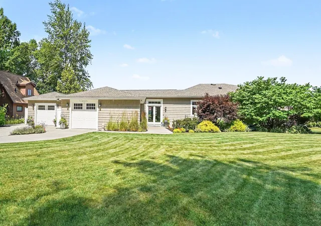 Photo 3 of Sale Pending at 71 E Lakeshore Dr, Hope, MI 48628 | MLS# 50216943 | Listing updated on 2026-09-14