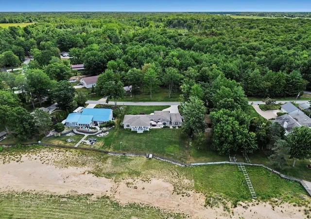 Photo 4 of Sale Pending at 71 E Lakeshore Dr, Hope, MI 48628 | MLS# 50216943 | Listing updated on 2026-09-14