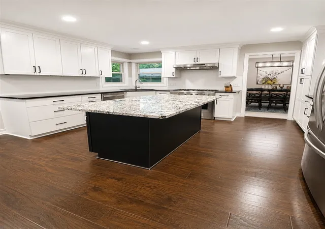 5th image of 244 Indian Trl, Lake Orion, MI 48362 | MLS# 70546596