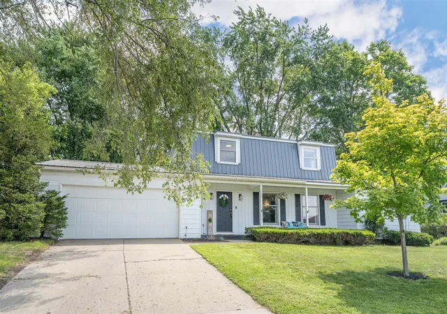 4th image of 212 S Hillcrest St, Greenville, MI 48838 | MLS# 70499476