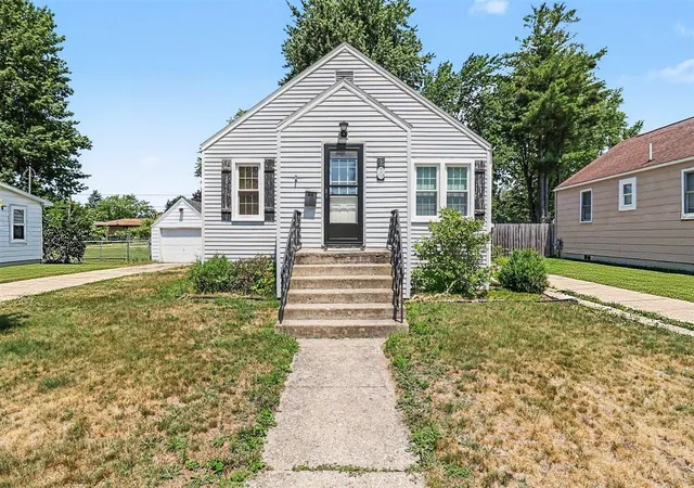 Homes for sale in Ludington, MI | 719 Diana St, Ludington, MI 49431 | MLS# 70544647