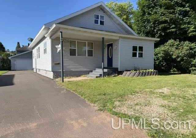 Homes for sale in Ironwood, MI | 155 E Coolidge Ave, Ironwood, MI 49938 | MLS# 50211469