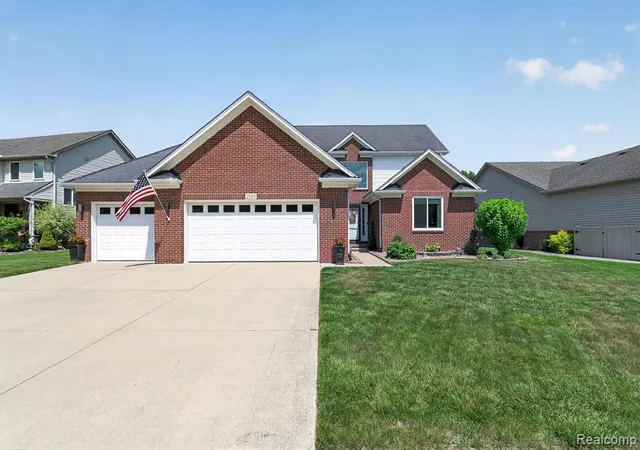 4th image of 23313 Crescent Ridge Dr, New Boston, MI 48164 | MLS# 61008710