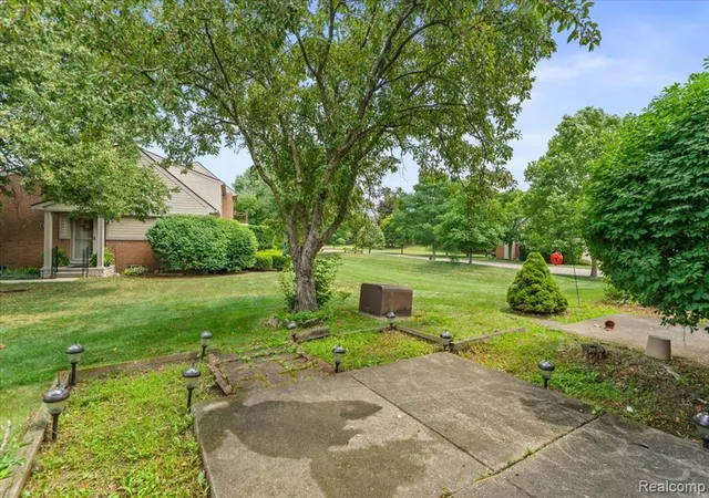 Photo 34 of Condo for sale at 3719 Old Creek Rd, Troy, MI 48084 1654 | MLS# 61025217 | Listing updated on 2026-09-12