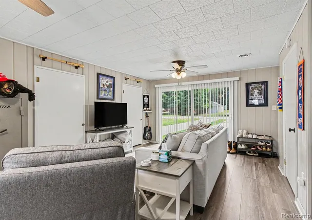 Photo 4 of Single family home for sale at 1717 Kennedy Rd, Saint Helen, MI 48656 9727 | MLS# 61024284 | Listing updated on 2026-08-27