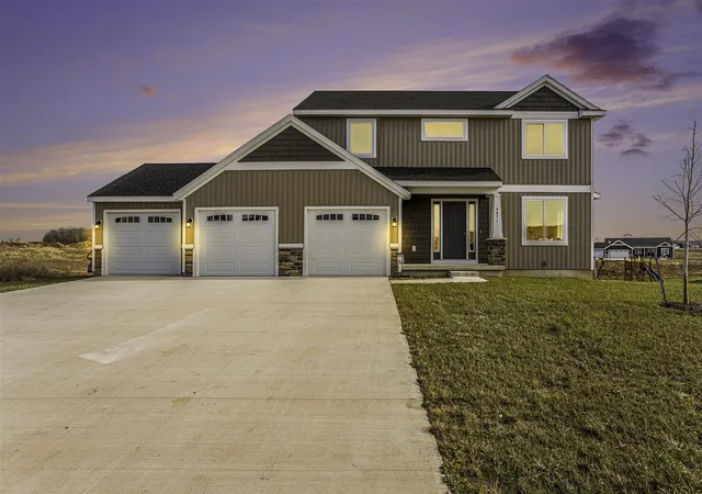 Photo 1 of Single family home for sale at 233 Warbler Dr, Caledonia, MI 49316 | MLS# 70526280 | Listing updated on 2026-09-03