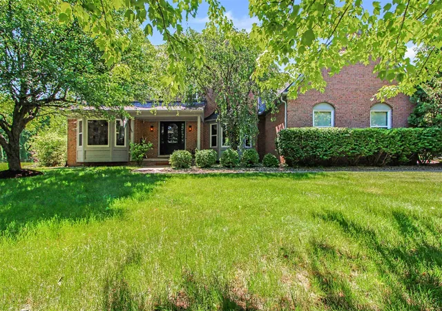3rd image of 5875 Pinecrest Estates Dr, Ann Arbor, MI 48105 | MLS# 70537165