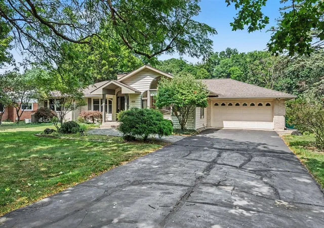 Photo 3 of Sale Pending at 1926 Greenbriar Dr, Portage, MI 49024 | MLS# 70546906 | Listing updated on 2026-09-18
