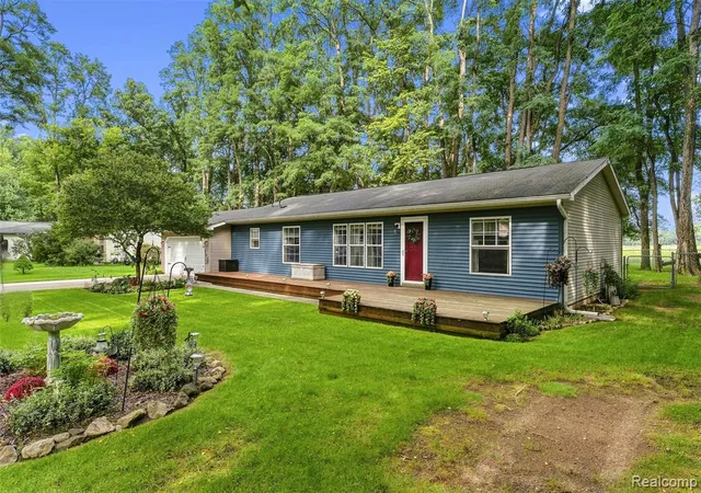 Photo 3 of Sale Pending at 15231 Shiawassee Dr, Byron, MI 48418 9025 | MLS# 61025098 | Listing updated on 2026-09-04