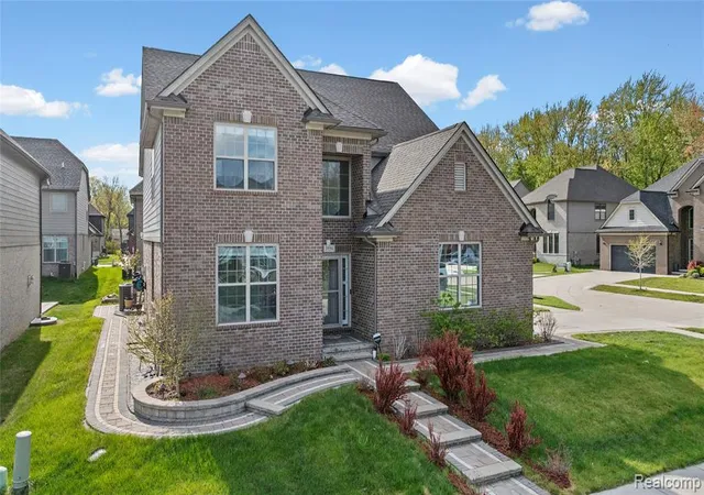 1st image of 3559 Birchmount Dr, Troy, MI 48083 | MLS# 60993275
