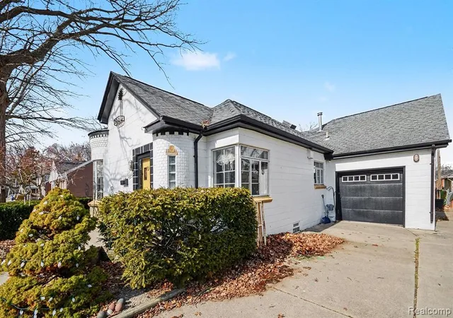 Photo 3 of Single family home for sale at 20501 Shady Ln Ave, Saint Clair Shores, MI 48080 | MLS# 60973414 | Listing updated on 2026-07-07