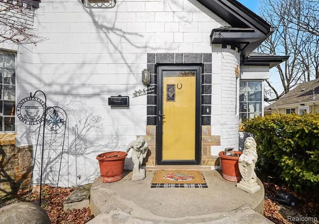 Photo 3 of Single family home for sale at 20501 Shady Ln Ave, Saint Clair Shores, MI 48080 | MLS# 60973414 | Listing updated on 2026-07-07