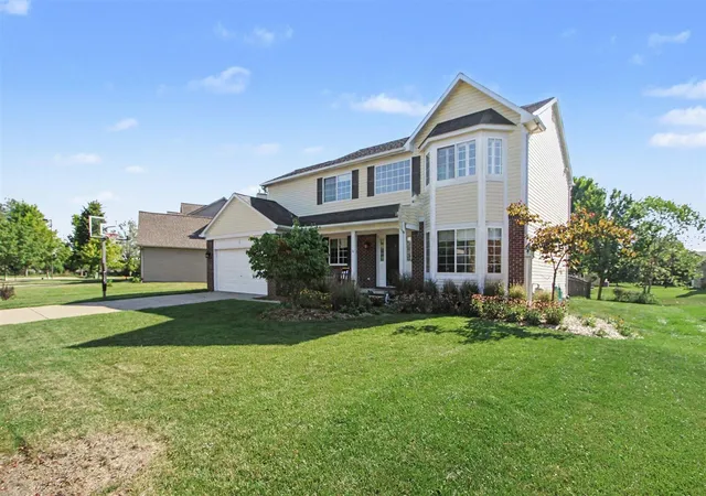 Photo 3 of Single family home for sale at 1452 Carston Ln, Chelsea, MI 48118 | MLS# 70553424 | Listing updated on 2026-09-17
