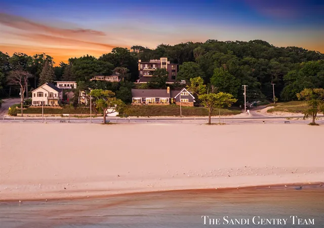 Photo 3 of Sale Pending at 1796 Beach St, Muskegon, MI 49441 | MLS# 70553954 | Listing updated on 2026-09-17