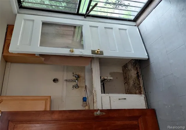 Photo 4 of Sale Pending at 7023 Curtis St, Detroit, MI 48221 2631 | MLS# 61009688 | Listing updated on 2026-10-06