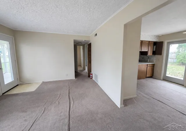 Homes for sale in Lansing, MI | 1033 Kelsey Ave, Lansing, MI 48910 | MLS# 50203513
