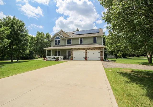Homes for sale in Three Rivers, MI | 56056 Truman Dr, Three Rivers, MI 49093 | MLS# 70544172