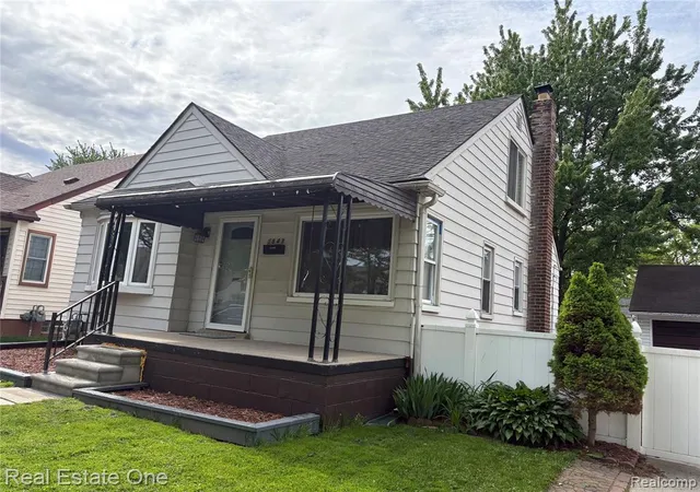 Homes for sale in Lincoln Park, MI | 1843 Buckingham Ave, Lincoln Park, MI 48146 3507 | MLS# 60993838