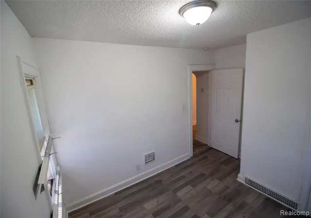 Homes for sale in Detroit, MI | 15340 Evanston St, Detroit, MI 48224 | MLS# 60987373