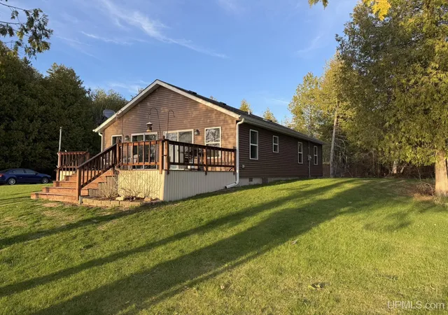 Homes for sale in Garden, MI | 6347 Ll25 Ln Rd, Garden, MI 49835 | MLS# 50204240