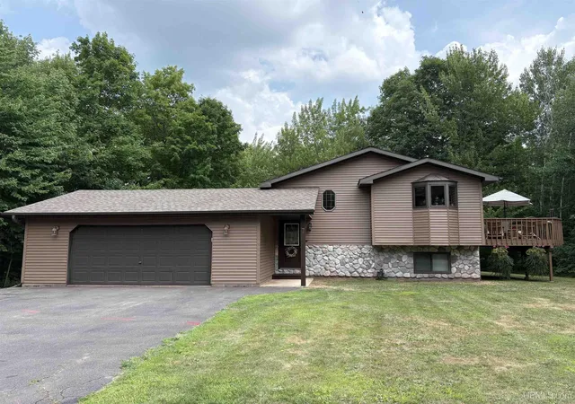 Photo 1 of Sale Pending at 7 Ontario St, Montreal, WI 54550 | MLS# 50216926 | Listing updated on 2026-09-11