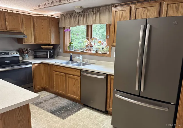 Photo 2 of Sale Pending at 7 Ontario St, Montreal, WI 54550 | MLS# 50216926 | Listing updated on 2026-09-11