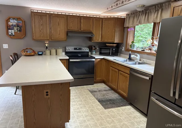 Photo 3 of Sale Pending at 7 Ontario St, Montreal, WI 54550 | MLS# 50216926 | Listing updated on 2026-09-11