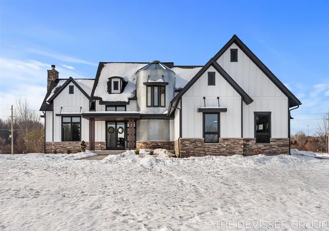 Photo 2 of Single family home for sale at 1182 34th Street, Allegan, MI 49010 | MLS# 70509402 | Listing updated on 2025-12-31