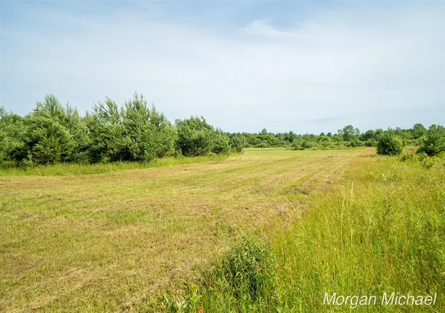 4th image of 3825 S Brooks, Muskegon, MI 49444 | MLS# 70539377