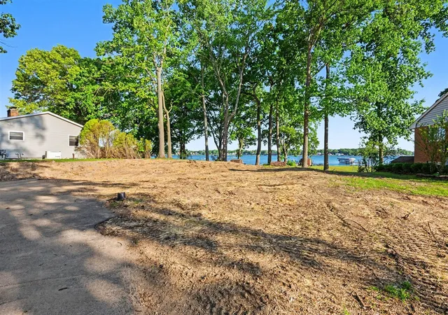 3rd image of 2833 Woodhams Ave, Portage, MI 49002 | MLS# 70535770