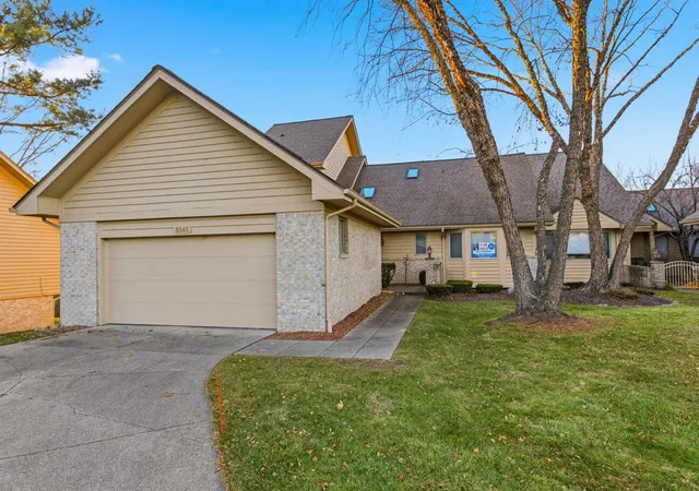 4th image of 8040 Pepperwood Dr, Grand Blanc, MI 48439 | MLS# 70505201