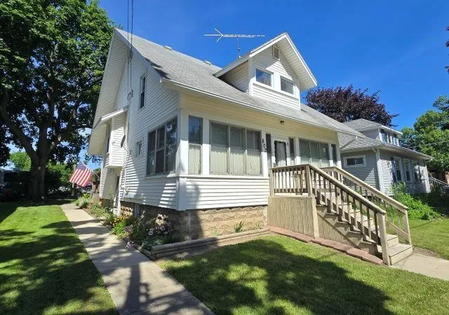 Homes for sale in Owosso, MI | 802 S Park St, Owosso, MI 48867 | MLS# 50212226