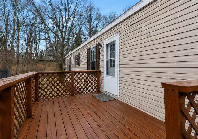 3rd image of 6913 Sandwood St, Rockford, MI 49341 | MLS# 70546858
