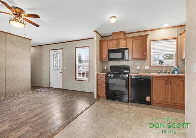 4th image of 6913 Sandwood St, Rockford, MI 49341 | MLS# 70546858