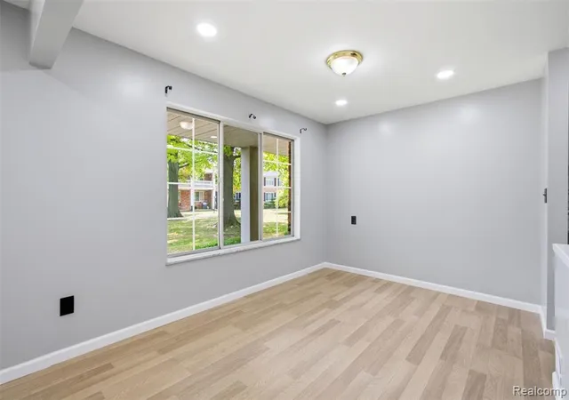 Photo 4 of Condo for sale at 29622 Hoover Rd, Warren, MI 48093 3419 | MLS# 61025276 | Listing updated on 2026-09-03